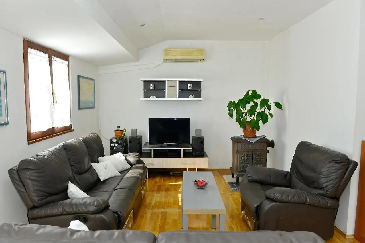 Apartment Juras オパティヤ